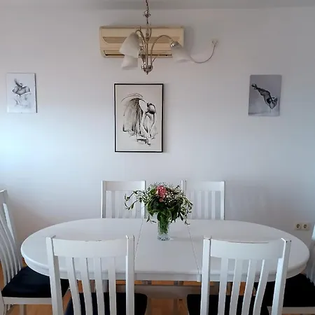 Bella Vista アパート *